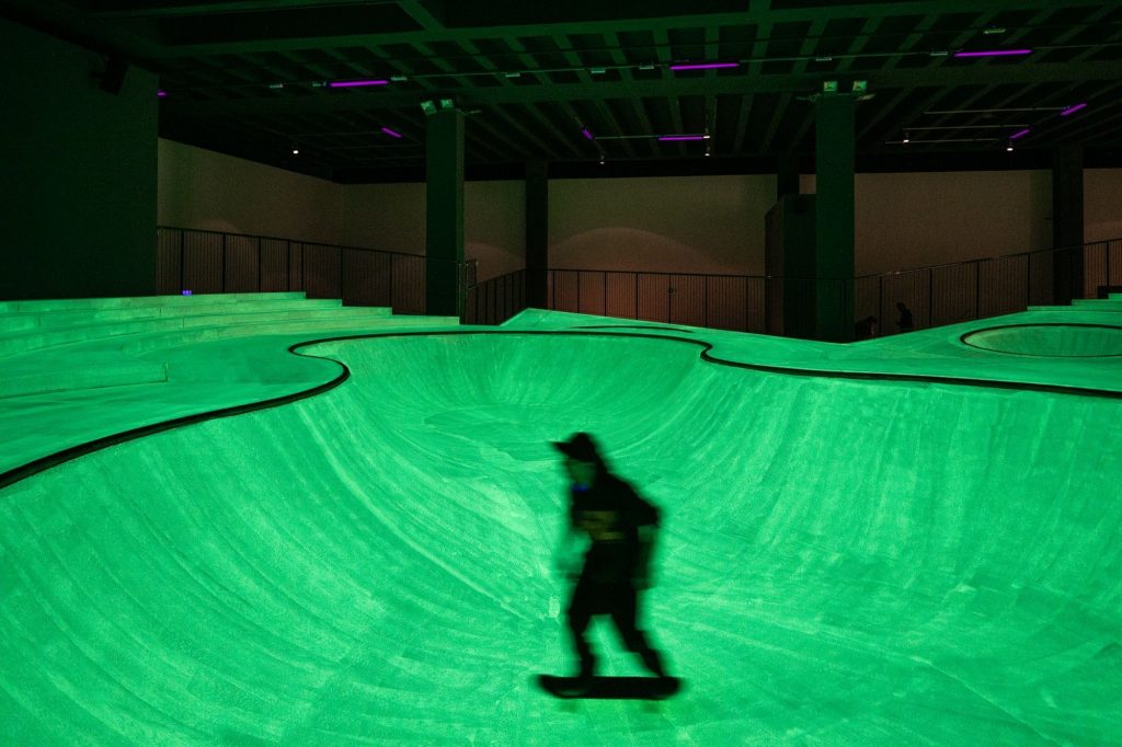 ¿Dónde está el Skatepark que brilla en la oscuridad?